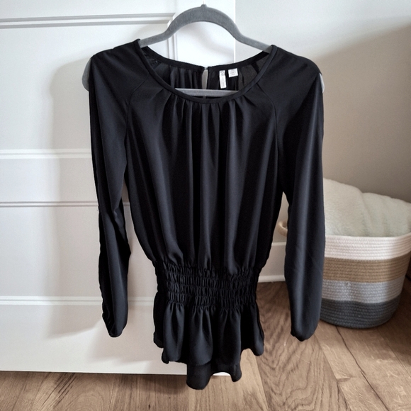Sheer Cut-Out Blouse - Picture 4 of 15
